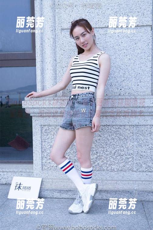 BoBoSocks袜啵啵 - 稚予更新丝袜剧情花絮集里，想问这根丝的长度变化会影响剧本吗？
