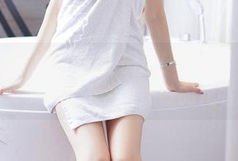 GIRLT果团网 – 美图出炉！何梦兮Stacy证明了睡衣不止是懒散的代名词