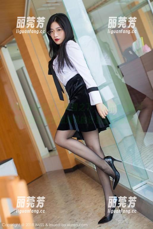 IMiss爱蜜社 - 美图之下，九尾Ivy的婚纱让我连着假想婚礼的计划都开始了。