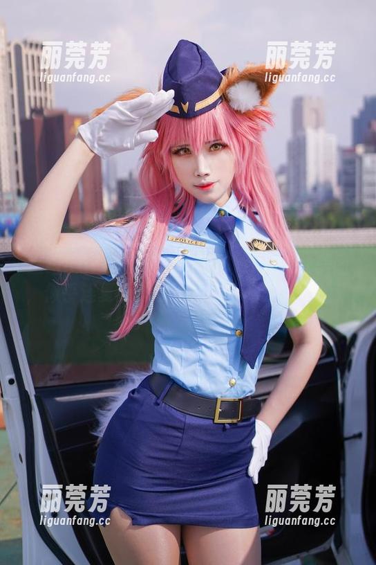 这组KaYa萱的TaihouSwimsuit美图，似乎连夏天都忍不住想跟她来场水战！