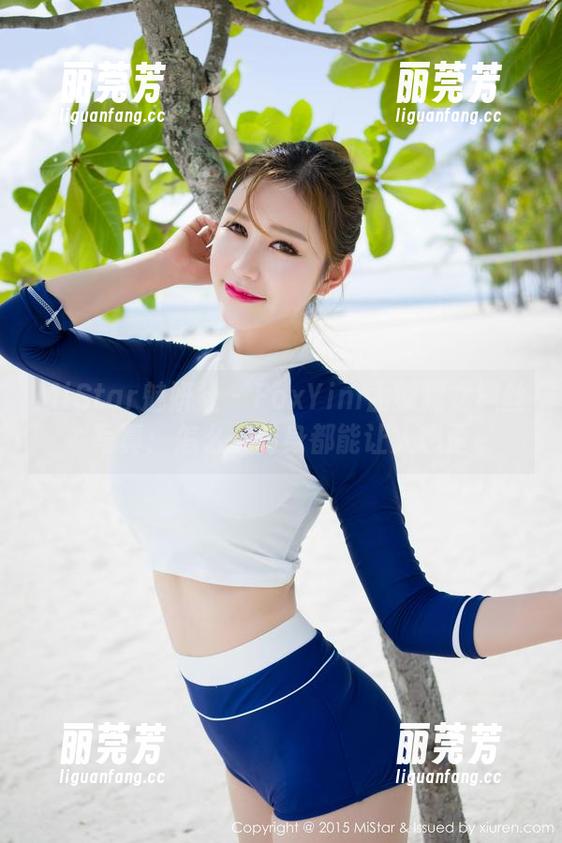 MiStar魅妍社-FoxYini孟狐狸 MiStar魅妍社 - FoxYini孟狐狸之黑丝写真:怎么一转身都能让人想歪