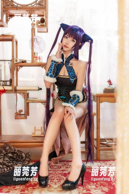 Momoko葵葵，红裙，套图，资源——我不知道为什么看着总是觉得心里痒痒的。