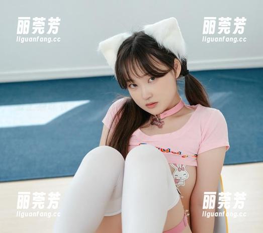 披上猫咪衣，Sia(시아)的喵喵拳cos，高清到像要蹦出来似的
