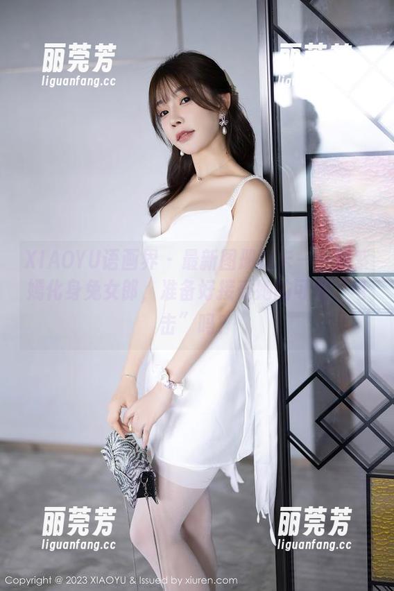XIAOYU语画界-杨紫嫣 XIAOYU语画界 - 最新图册打卡——杨紫嫣化身兔女郎,准备好接受她的可爱“电击”吗?