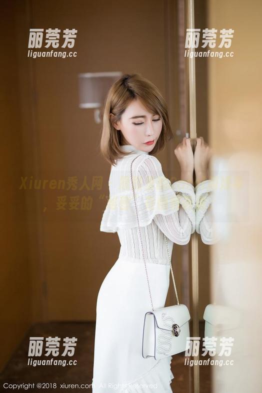 Xiuren秀人网-Carol周妍希 Xiuren秀人网 - 原图里的Carol周妍希,妥妥的“秘密”在悄悄诉说。