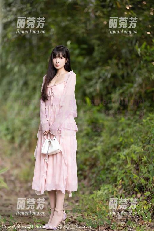 Xiuren秀人网-lingyu69 Xiuren秀人网 - gratisalert!lingyu69的兔女郎套图免费上线,简简单单,却又欲说还休的气氛。