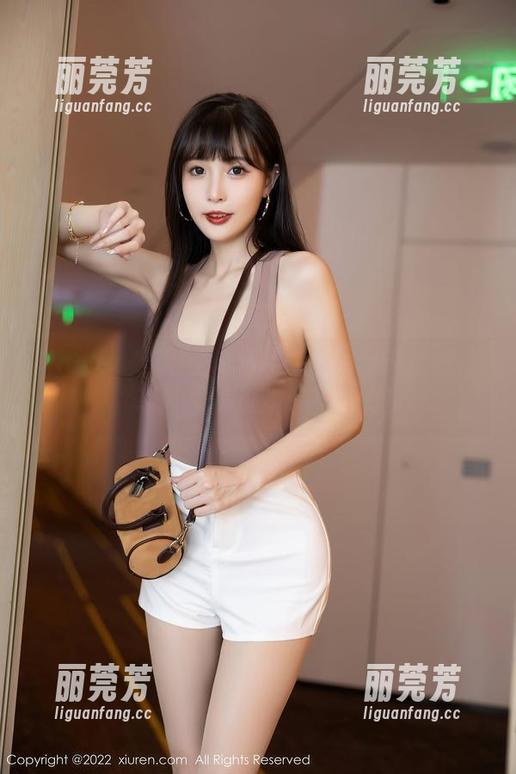 Xiuren秀人网-奶瓶土肥圆 Xiuren秀人网 - 当奶瓶土肥圆遇上剧情,写真里满是欢乐和色彩!
