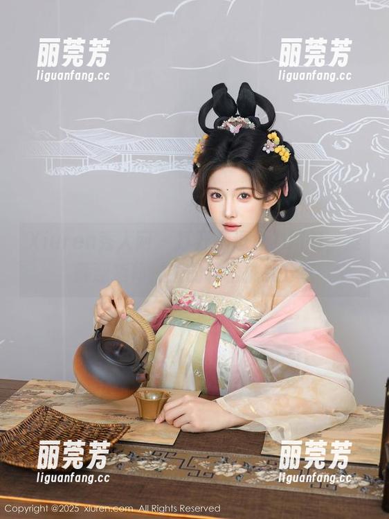 Xiuren秀人网-小逗逗 Xiuren秀人网 - 打开小逗逗的图包,准备迎接体操服的轻松挑战分享