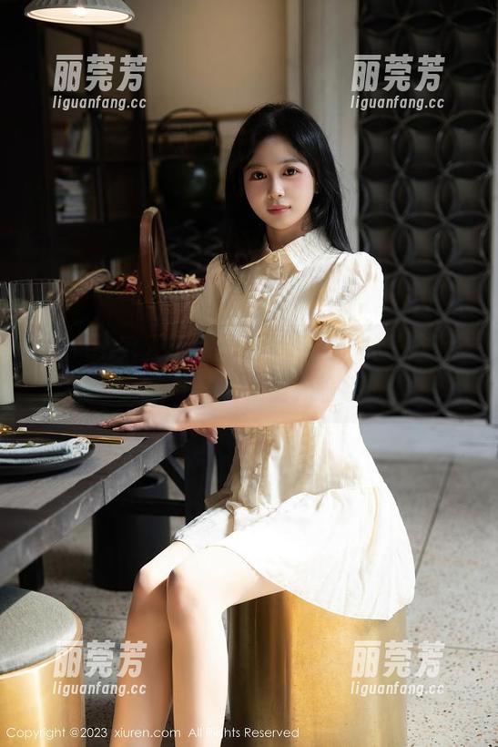 Xiuren秀人网 - 图集里呼吸，林子欣freya和她的无圣光瑜伽