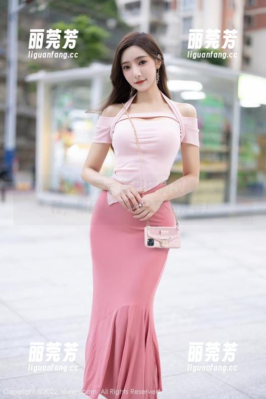 Xiuren秀人网 - 陈思琪的校服：免费福利，原图让你一秒穿越青春！