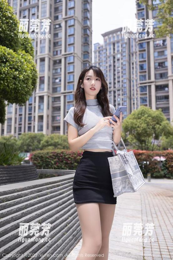 Xiuren秀人网 - 看！香澄在东京的定制写真，天使也有缺陷，人间的不完美