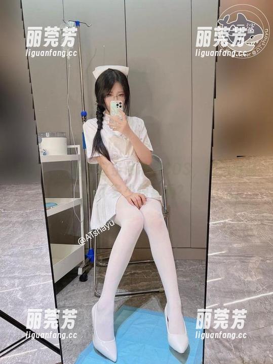 我说，at鲨鱼这条吊带裙COS，得到底隐藏了多少惊喜啊？