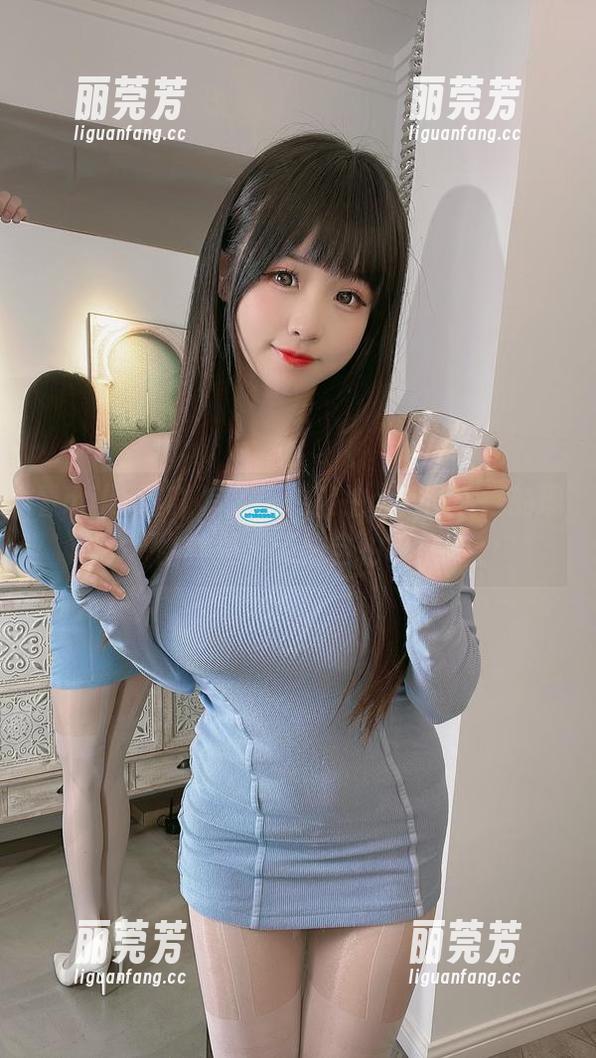 看miko酱吖怎么玩转旅拍cos，旅行的理由就是发无脑自拍呀！