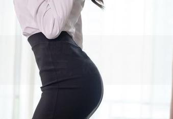 谁说兔女郎只能萌？乖乖衣宝的风格真是让人眼前一亮，快来下载原图吧！
