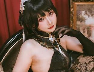 武藏舞娘敢不敢抢兔胖胖min的风头？高清壁纸亲自验证！