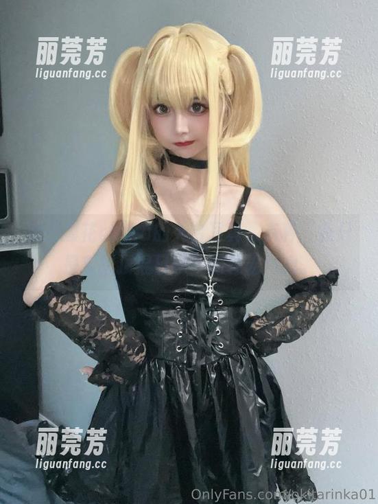 冲田凛花rinka 冲田凛花rinka的天台写真,有种“我只是在楼顶混日子”的轻松气息。