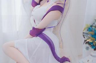 凉凉子rioko眼镜高清写真集，不知道该夸还是该捧