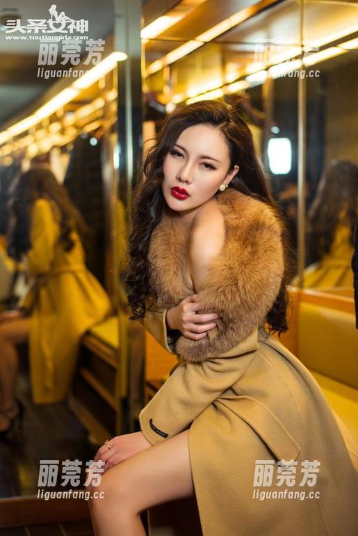 头条女神-筱溪 头条女神 - 筱溪的护士合集:世上医生再多,但没有一个能比她更吸引眼球!