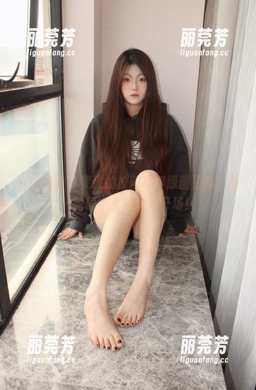 小众视觉-灵灵 小众视觉 - 灵灵的校园写真原图更新,新一轮同学羡慕大赛开场!