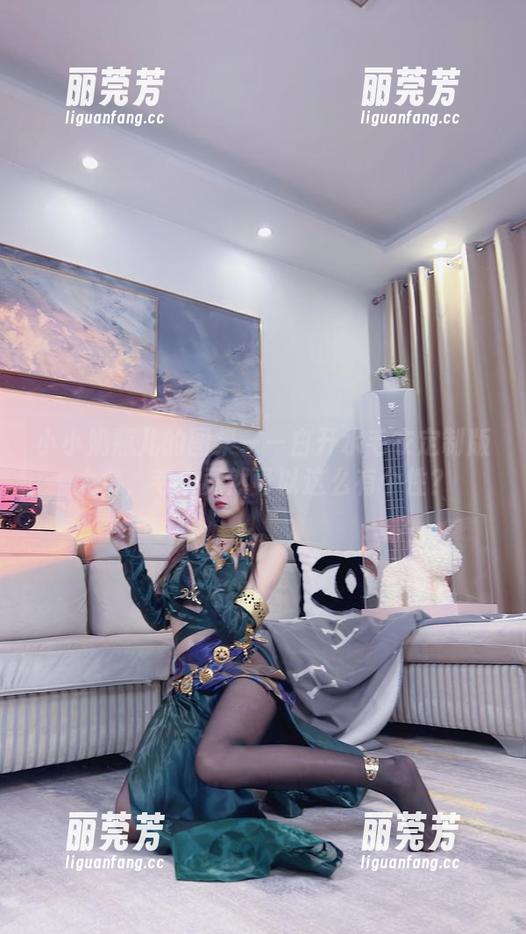 小小奶瓶儿的图集——白开水毛衣定制版大赏，毛衣竟然可以这么有个性？