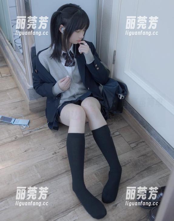 少女秩序-乐栀 少女秩序 - 体操服里的乐栀:图集虽简单,但让我乐此不疲