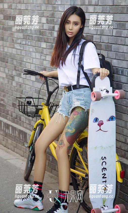 尤果网-果儿Victoria 尤果网 - 果儿Victoria:这衬衫下的高清资源,已经让我停不下来了