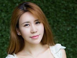 尤物馆 – 私房里的美脚戏法，冷不丁说你看到了啥？