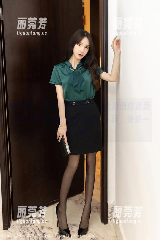 尤蜜荟-周于希 尤蜜荟 - 周于希的红裙,让我疑惑这是美还是彩红大妈的色盲选择?下载,快来一睹为快。