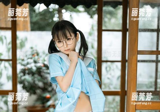 幼水铃衣 不吃香腸的秋月爱莉,偏要看幼水铃衣的无圣光图包!
