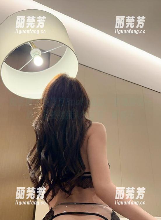 徐莉芝Booty 微密圈 - 徐莉芝Booty私拍,套装摆出一脸‘又要找到人生正解’的样子