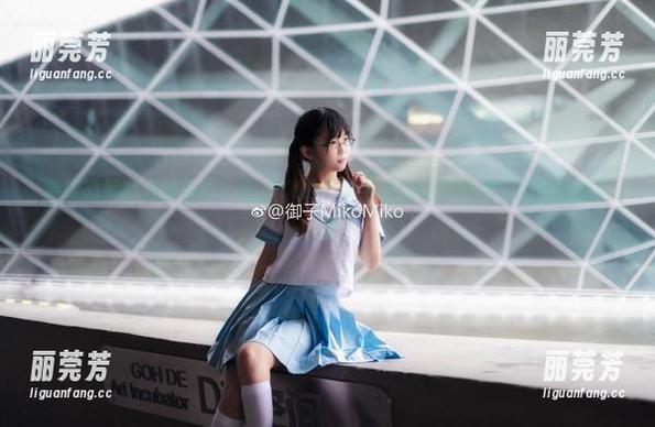 御子Yumiko 选择恐惧症者的福音:御子Yumiko毛衣的精选图包,符合我的审美
