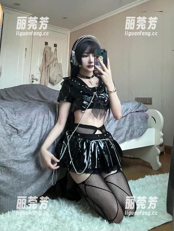 您的蛋蛋 棕裙卖萌:福利图集让您爱上您的蛋蛋