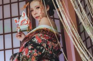 无颜小天使wy的海边美图，让我产生了“这是什么鬼”