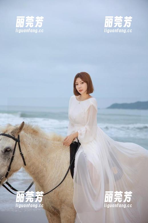 果儿Victoria 微密圈 - 果儿Victoria的黑丝酒店私拍合集:来吧,给我一点点赞别害羞!