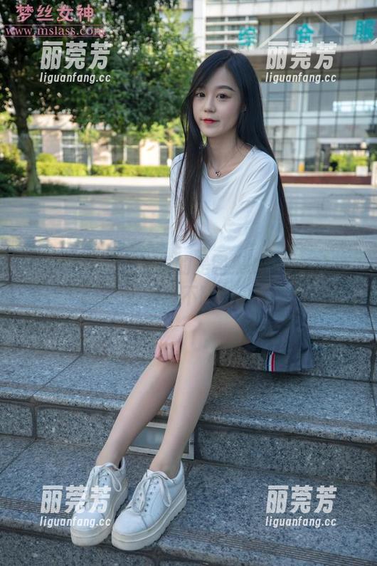 梦丝女神 - 这腿真的是图集的C位，小糖心果然不简单！