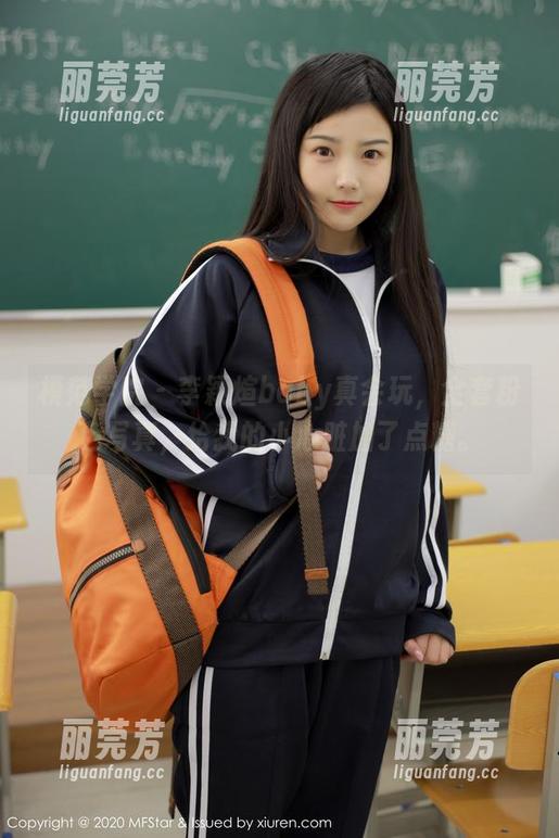模范学院-李颖煊baby 模范学院 - 李颖煊baby真会玩,全套粉色写真,给我的小心脏加了点糖。