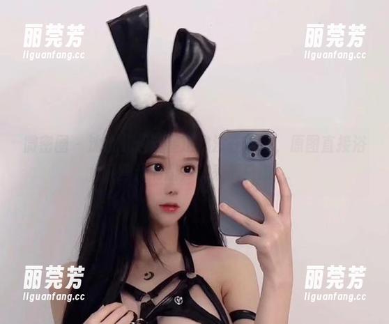 沈汝凡超哇塞 微密圈 - 沈汝凡超哇塞这次没在池塘,原图直接浴缸撕开洞窟,快来抓资源!