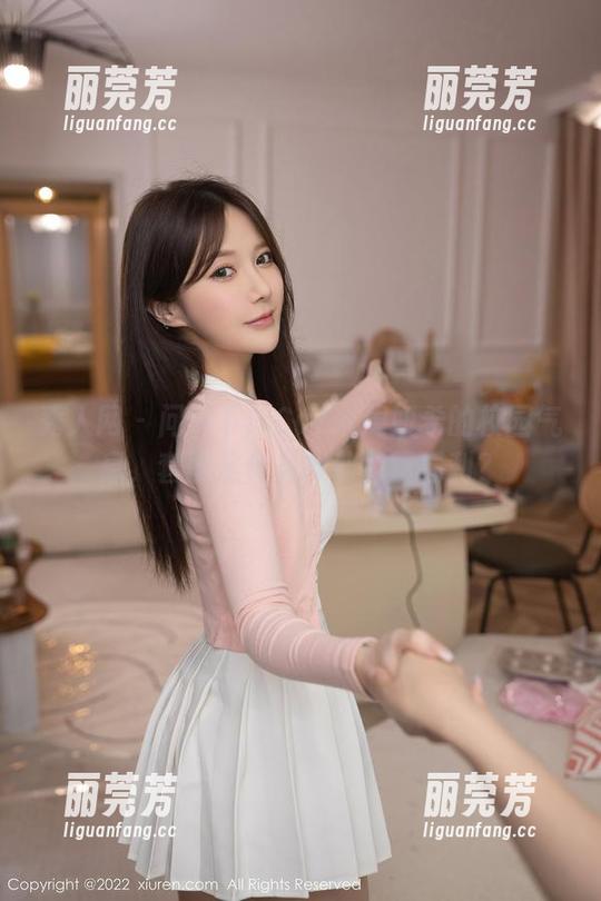 秀人网-Carol周妍希 秀人网 - 问一下!Carol周妍希的校园气息,套图是什么神仙免费福利?