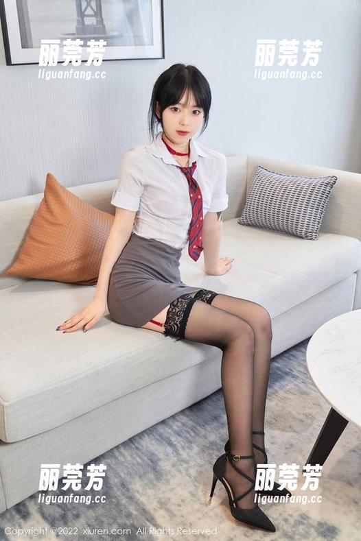秀人网-林乐一 秀人网 - 林乐一的红裙又来美图更新,可能就是为了给我的周末加点彩吧?