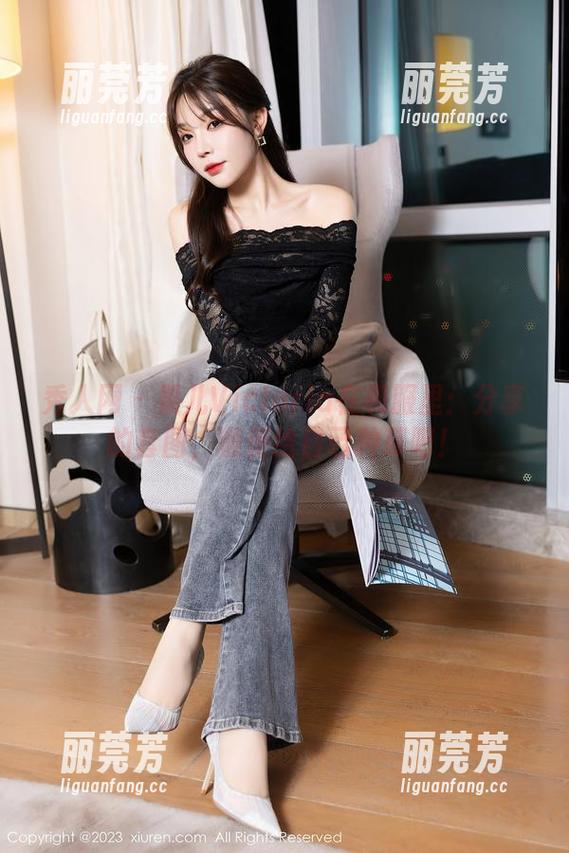 秀人网 - 果儿Victoria在和服里：分享的套图，顺便给自己种草吧！