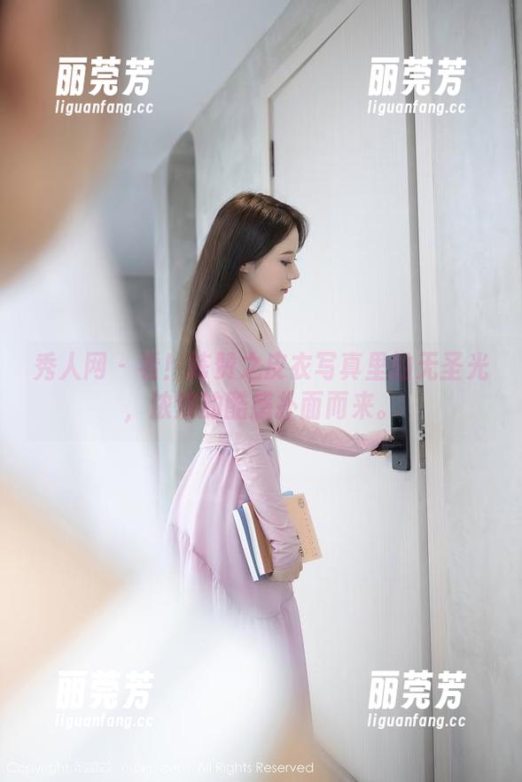 秀人网-陈赞之 秀人网 - 看!陈赞之皮衣写真里的无圣光,浓浓的酷感扑面而来。