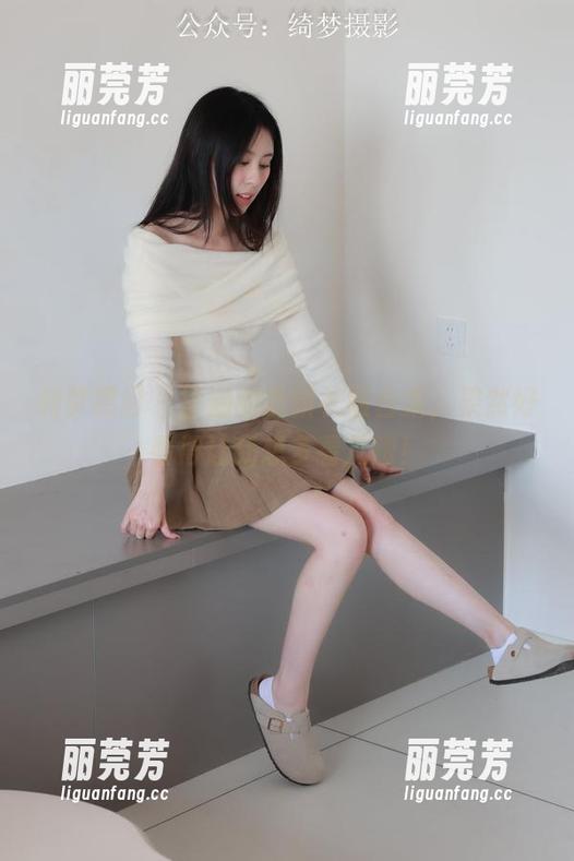 绮梦摄影 - 子涵的最新礼服合集，果然好看得让我想多看几眼！