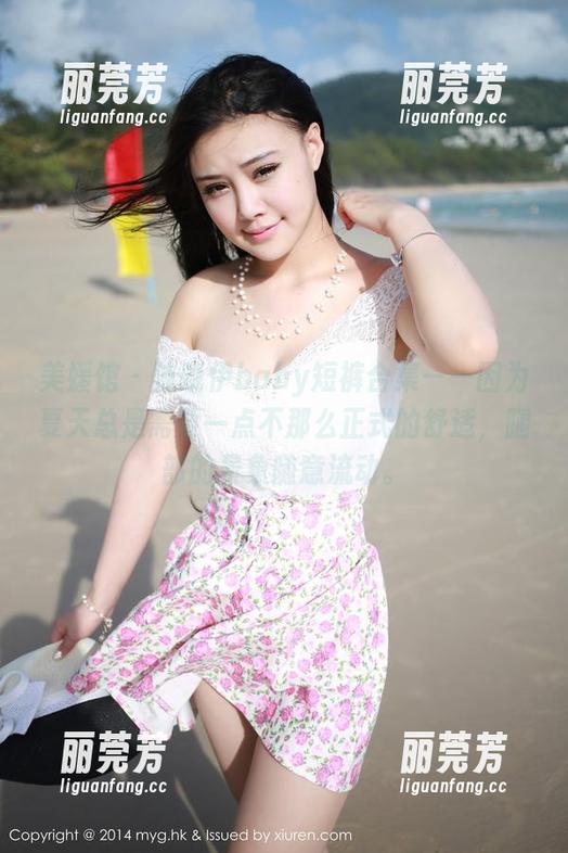 美媛馆 - 沫晓伊baby短裤合集——因为夏天总是需要一点不那么正式的舒适，腿部的景象随意流动。