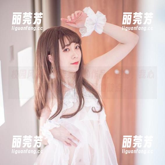 翎柒菜菜 校园风景与翎柒菜菜的作品:是的,我心里正打着鼓,奇怪的鼓点。