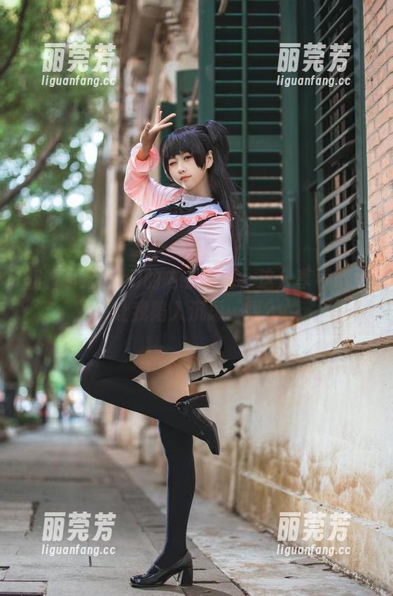 萌芽儿o0 翻看萌芽儿o0的内衣写真,这分享可能会让我陷入沉思…嗯?