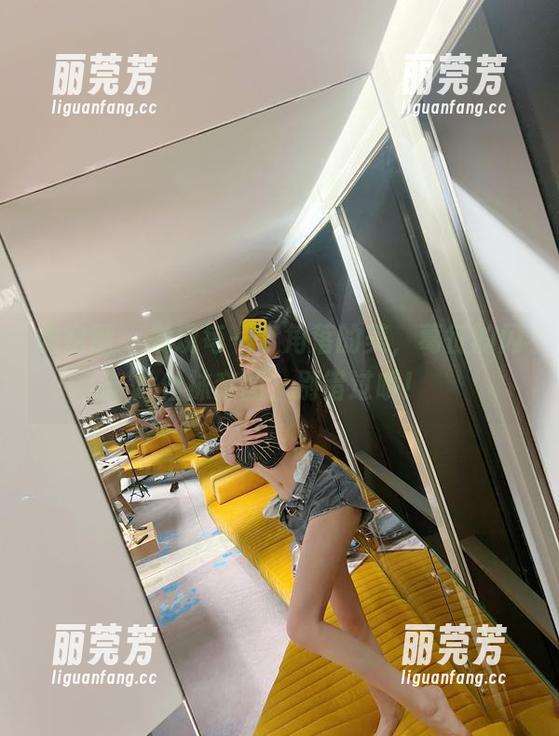 微密圈 - 发现每一个角落的美，葛征的闪片丝袜套图，别错过哦！
