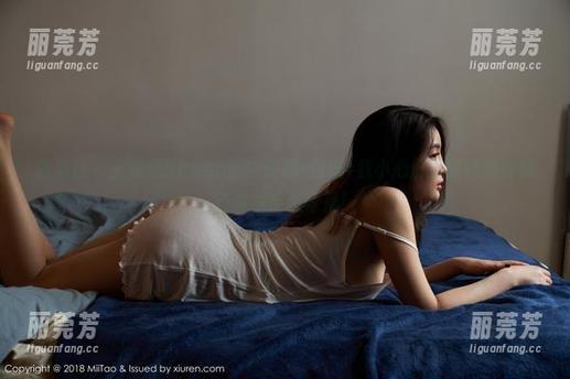 蜜桃社 - 王婉悠Queen的牛仔裤+壁纸=我小心肝就默默期待快点放成手机背景！