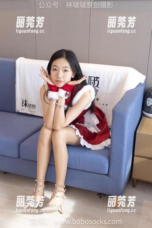 袜啵啵-稚予 袜啵啵 - 在稚予的美图里,匡威板鞋似乎有了自己的情绪,图包翻看中…