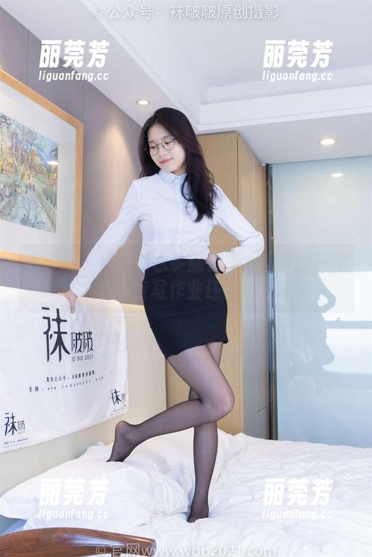 袜啵啵 - 稚予的水手服合集：这身行头比我熬夜写作业还惹眼！