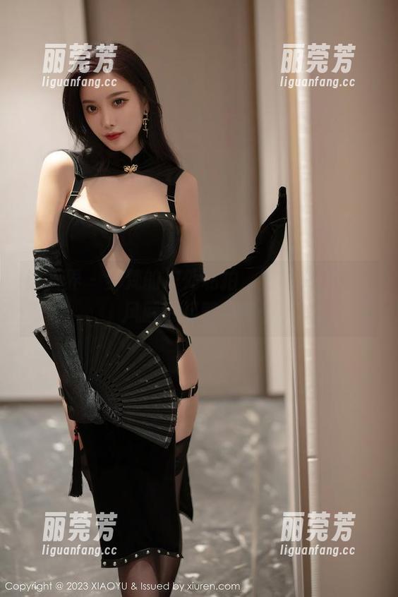 语画界-梦梵 语画界 - 梦梵的户外私拍,比如说,有点风就会起舞的那种